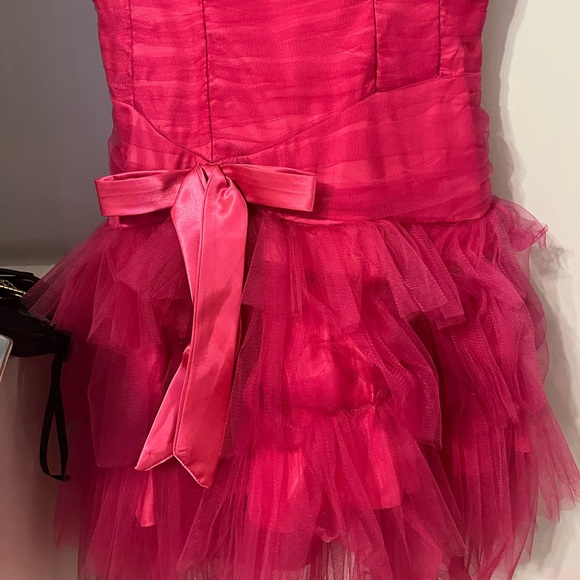 Hot pink party dress - Picture 2 of 5